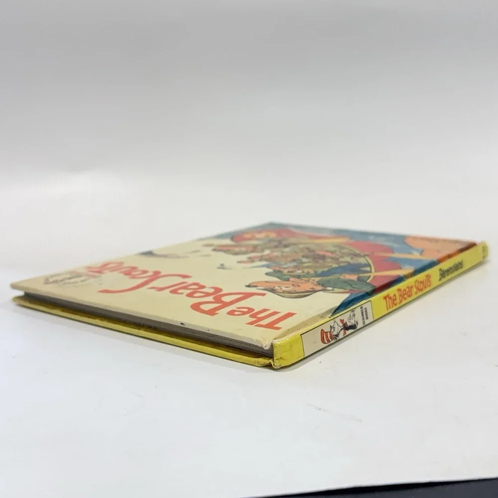 Vintage The Bear Scouts by Stan & Jan Berenstain 1967‎ Beginner Books Hard Cover